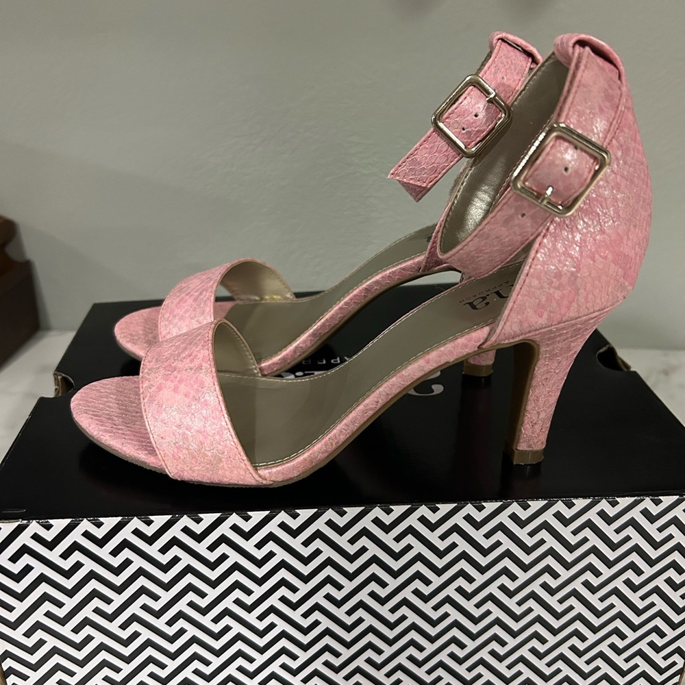 a.n.a Pink Textured Heels